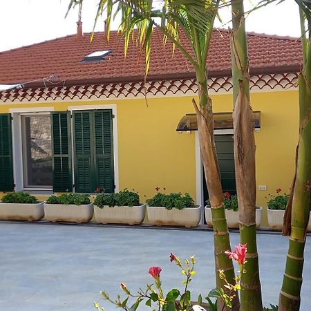 Agriturismo Ca Du Bega Arma di Taggia Eksteriør billede